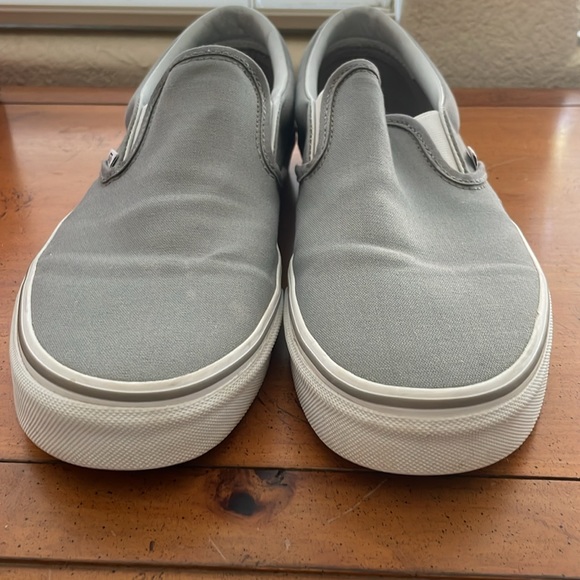 Vans - Women’s Classic Slip-On - Picture 2 of 11